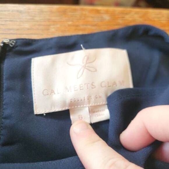 Gal Meets Glam Juliet Cowl Neck Crepe Midi Dress in Blue sz 6 - Picture 3 of 5